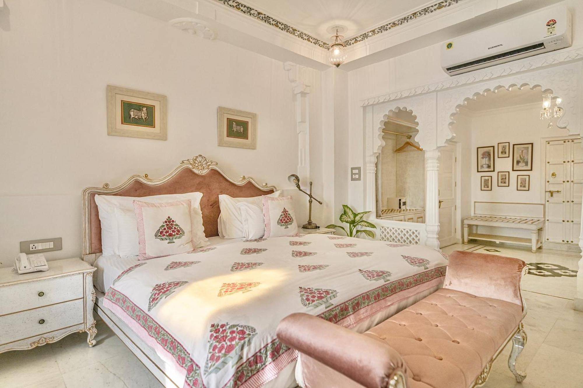 Jagat Niwas Palace Udaipur Exterior photo
