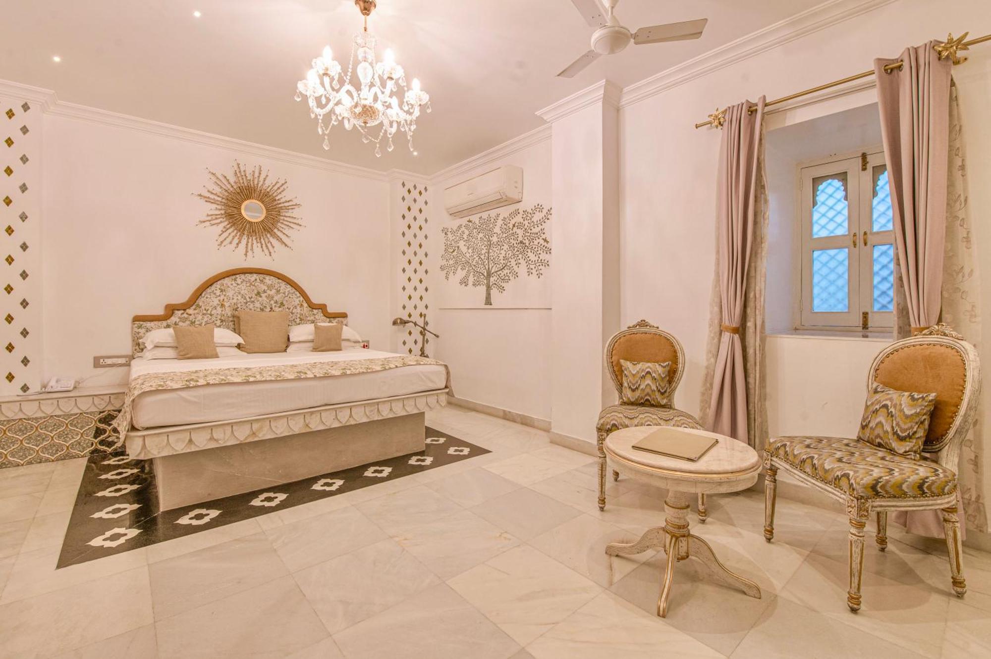 Jagat Niwas Palace Udaipur Exterior photo